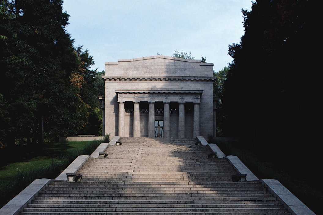 通往亚伯拉罕·林肯出生地纪念碑的台阶