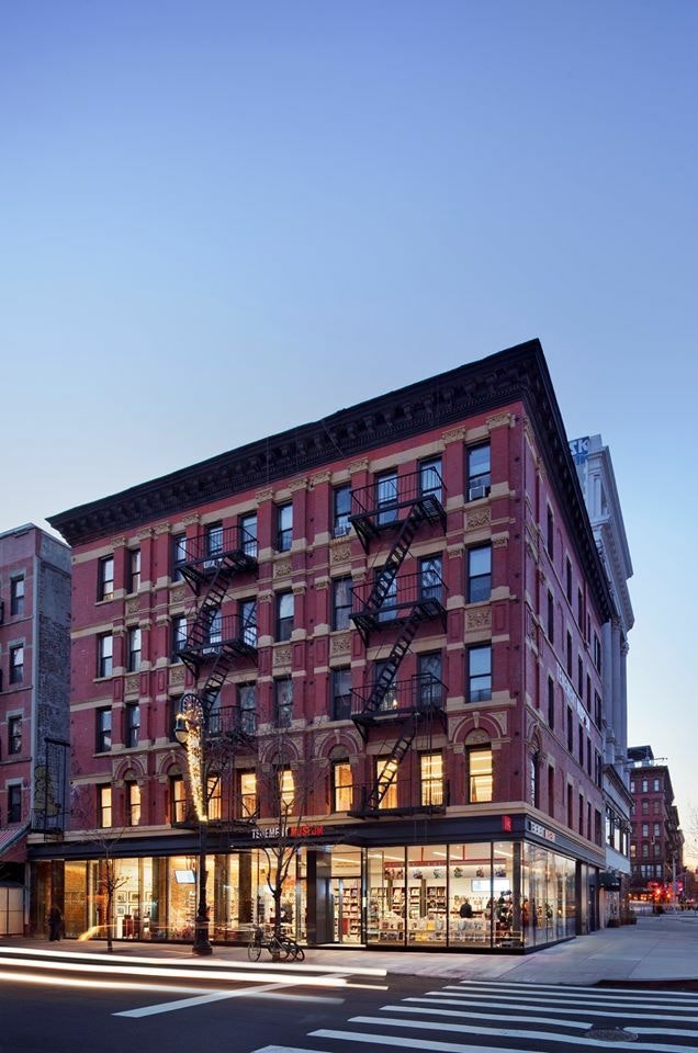 Exterior building of the Lower East Side Tenement Museum